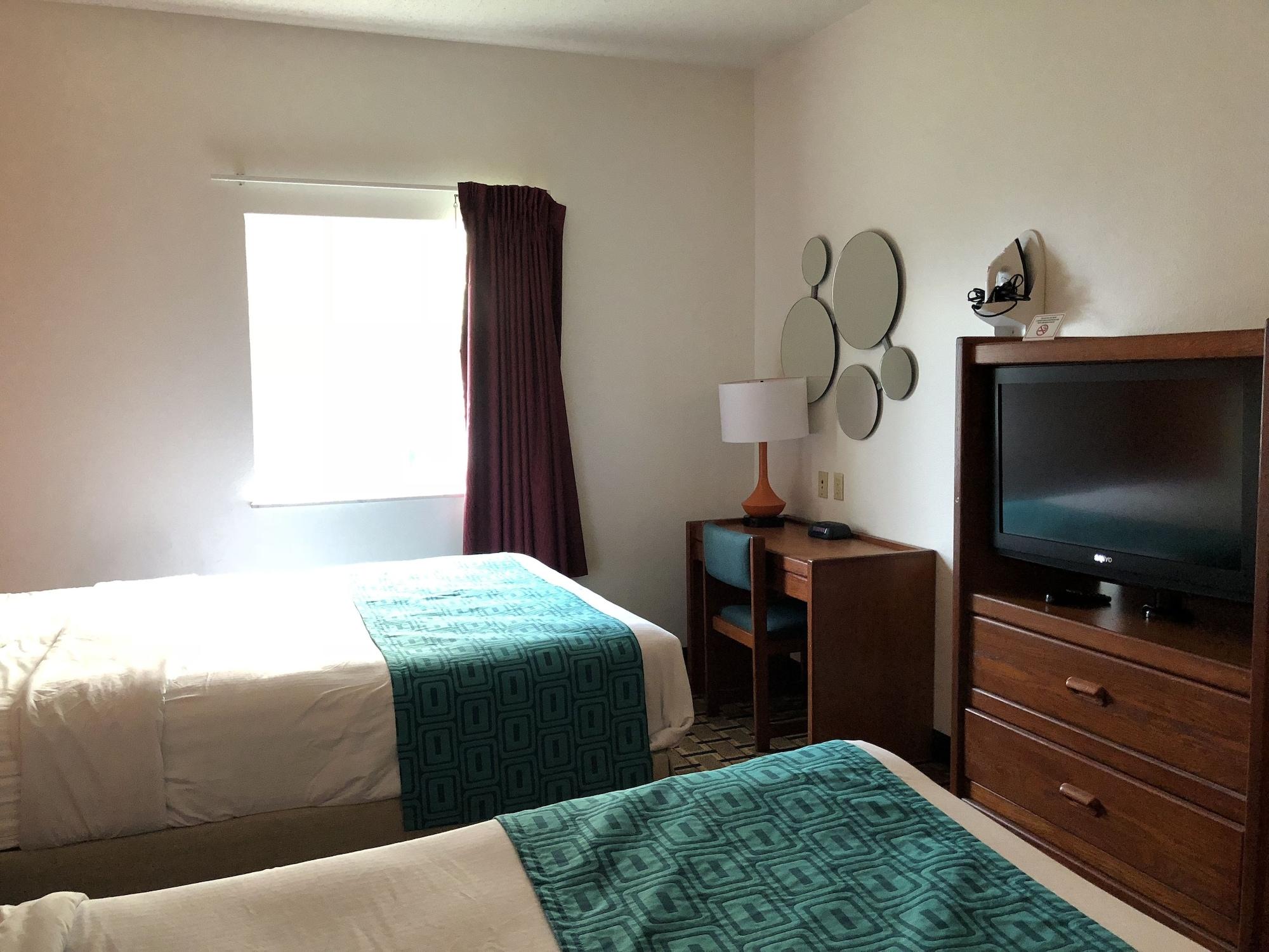 Howard Johnson By Wyndham Airport Louisville Bagian luar foto